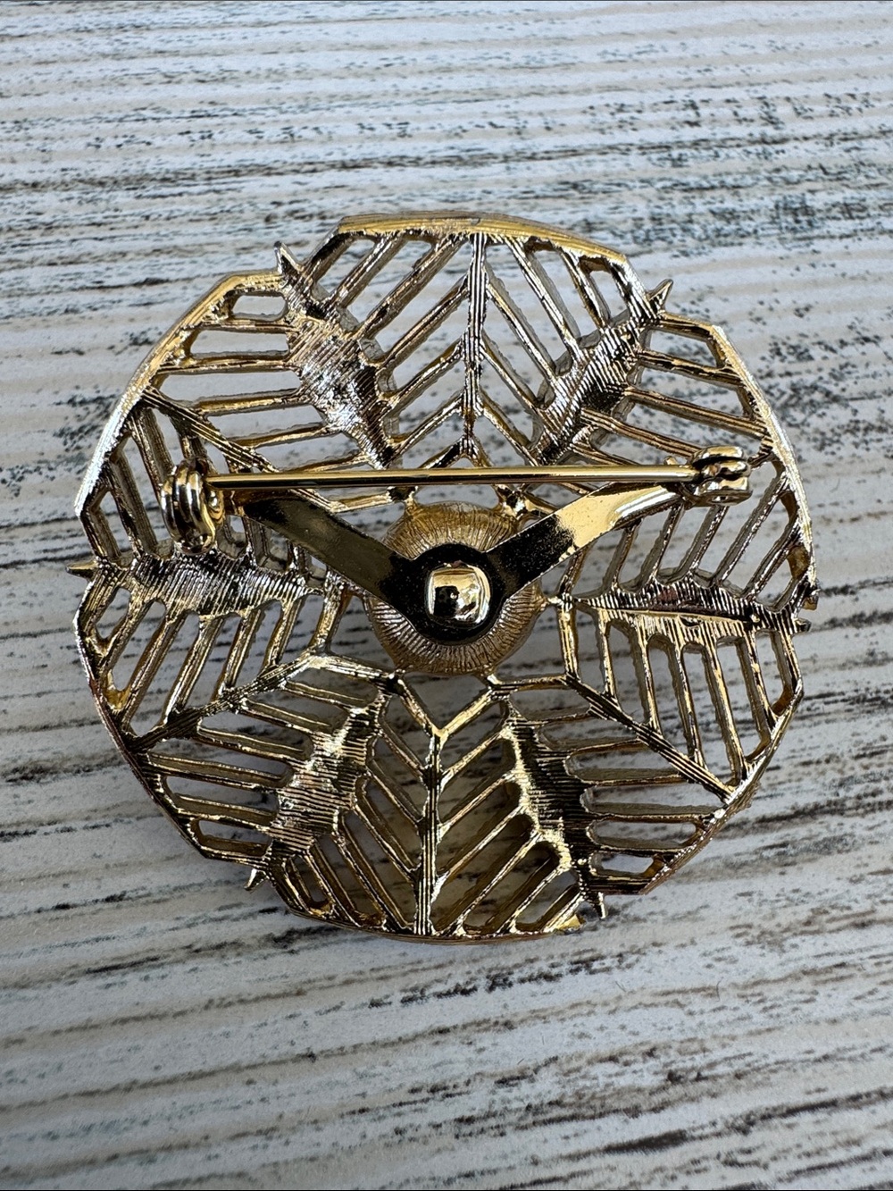 EUC Vintage Gold-Tone Brooch with Faux Amber Marquise Stones & Faux Pearl Center - Picture 2 of 4